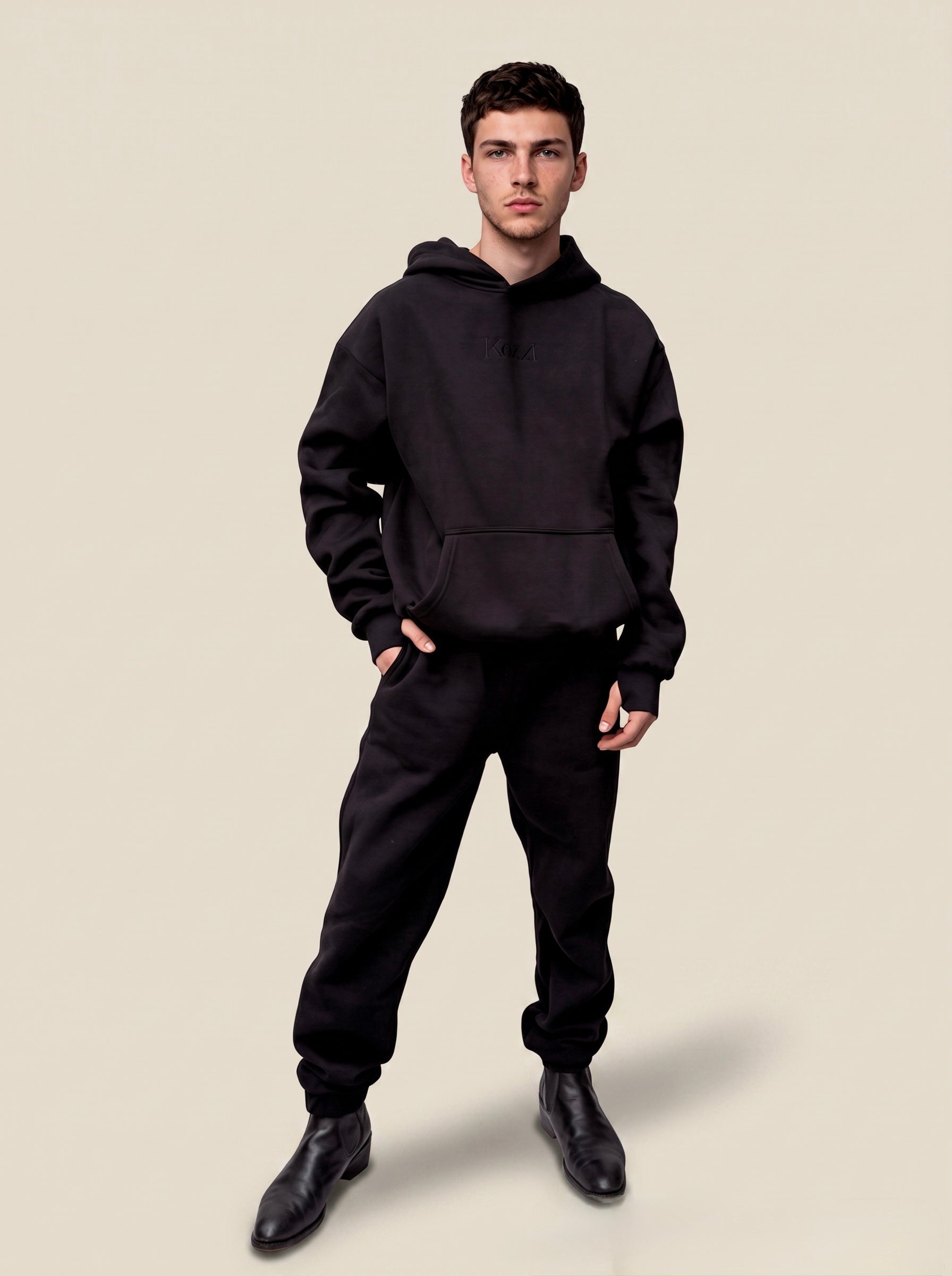 [size: Kevin is 171cm and wears size S] #color/obsidian